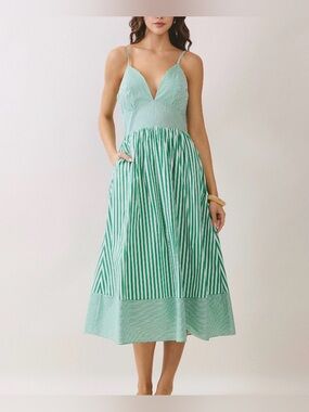 TCEC Green Striped V-Neck Spaghetti Strap Midi Dress